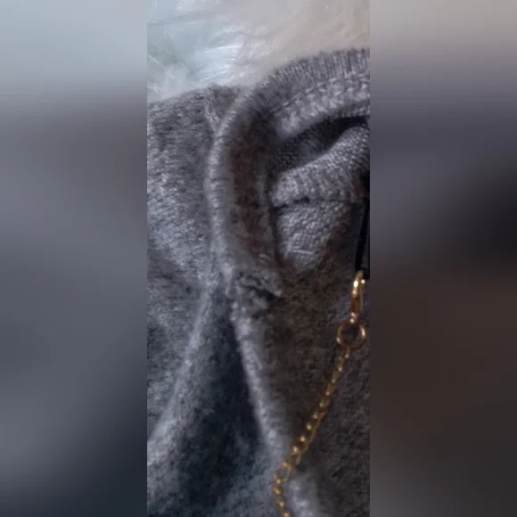 Discreet Sweater Dress With Built-in Necklace Size L - Picture 3 of 4